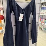 Ciepła sukienka z szerokimi rękawami