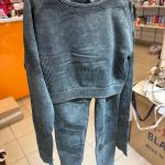 Zestaw sportowy: legginsy i top